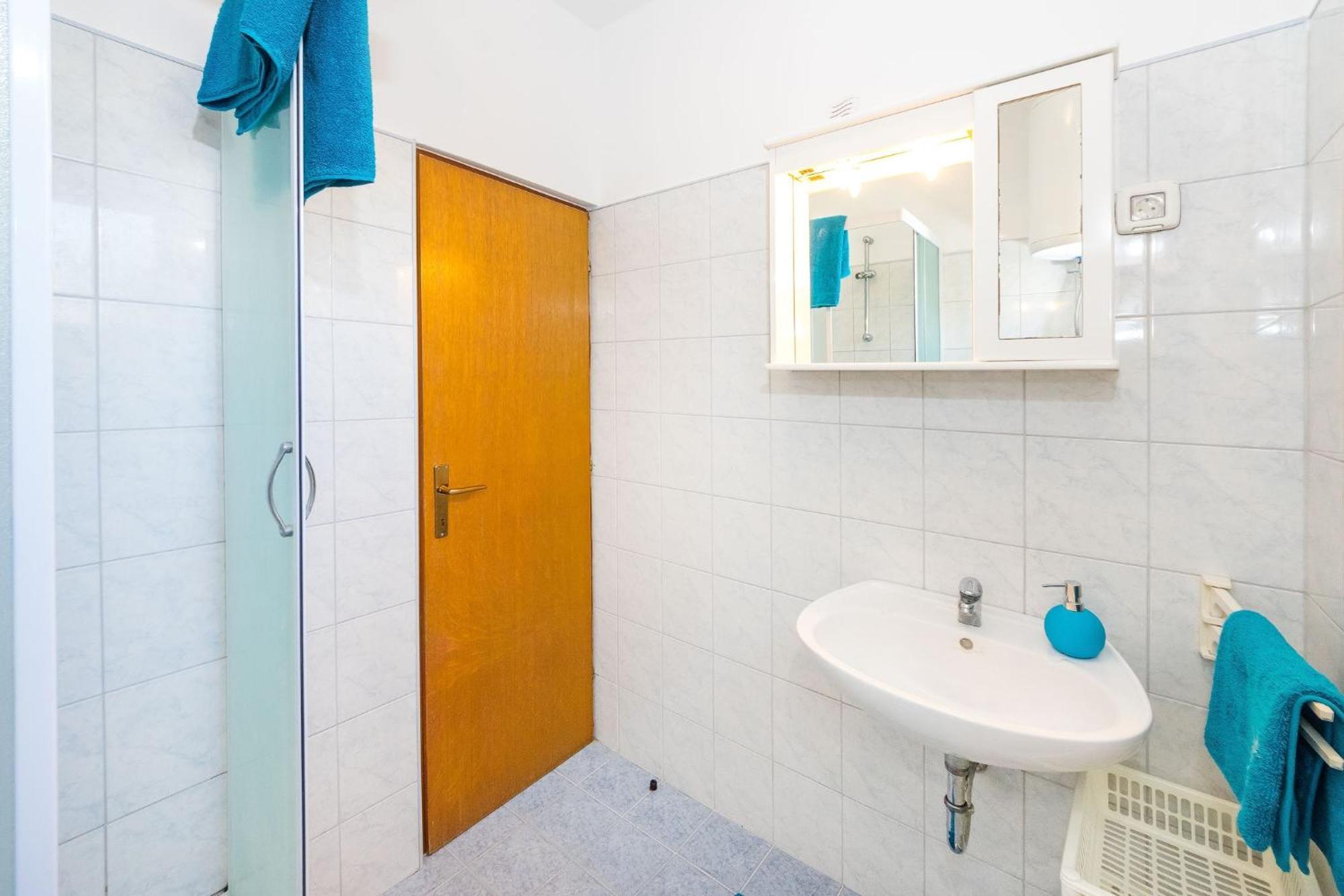 Apartments By The Sea Vrsi - Mulo, Zadar - 5951 객실 사진