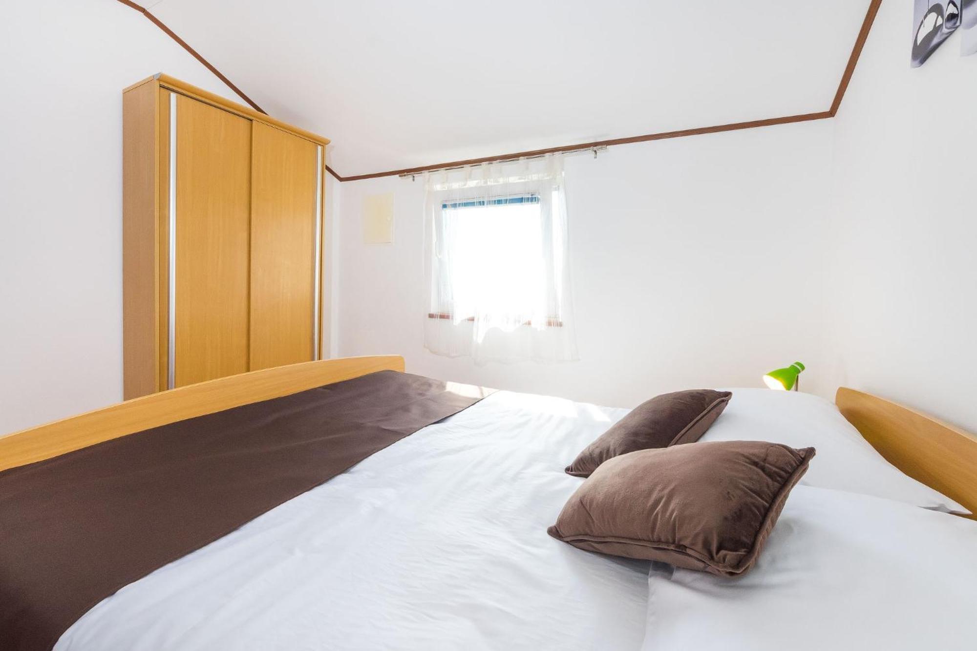 Apartments By The Sea Vrsi - Mulo, Zadar - 5951 객실 사진